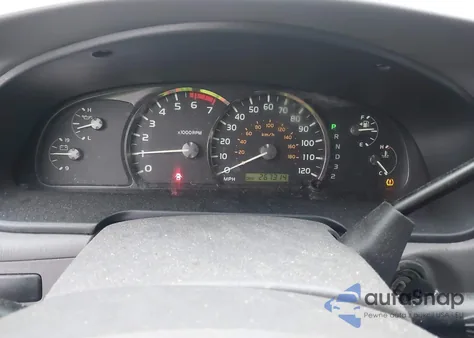 2005 Toyota Sequoia Sr5 V8 z USA, uszkodzony, nr VIN 5TDZT34A35S262215